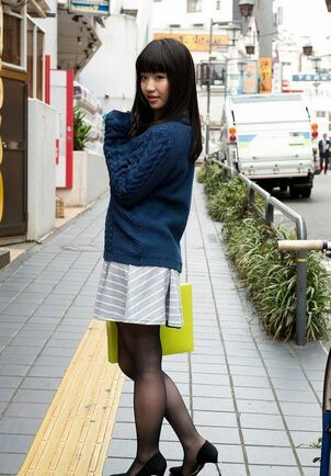 Lovely japanese college girl Yuuna