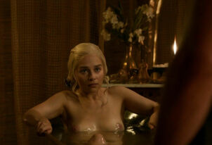 Daenerys Targaryen bare again in