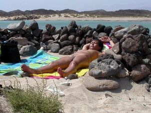 Kinky mature wifey sunbathing..